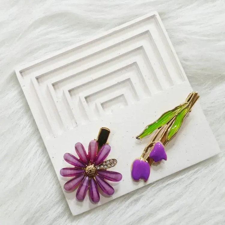 گیره مو وارداتی بسته 2 عددی طرح بابونه و لاله